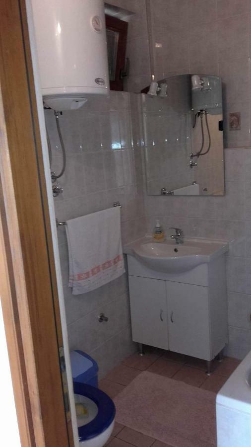 Apartman Larus Стариград-Паклениця Екстер'єр фото